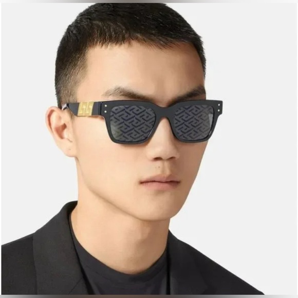 NEW VERSACE Black Monogram Lenses and Gold Logo Arm Sunglasses Men or Women - Picture 3 of 8